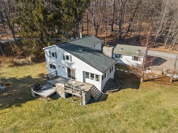 305 Bryant Rd, Holden, MA 01520
