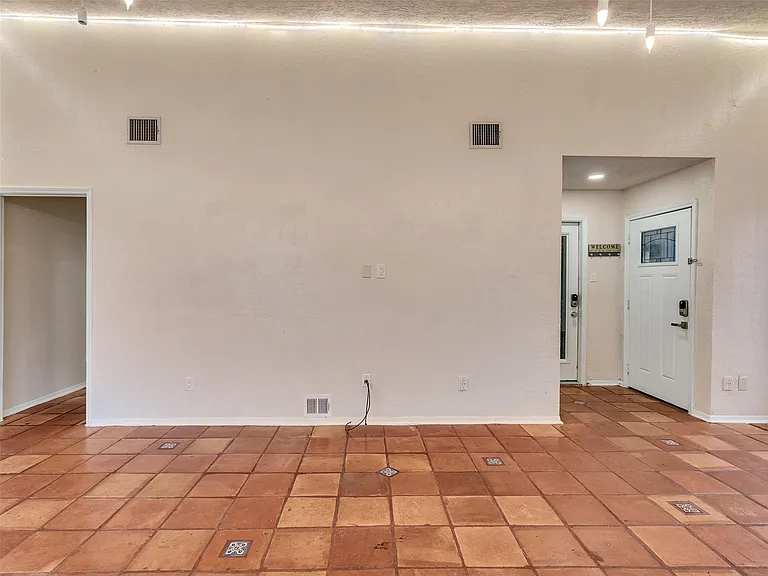 22538 Market Square Ln — Photo 28
