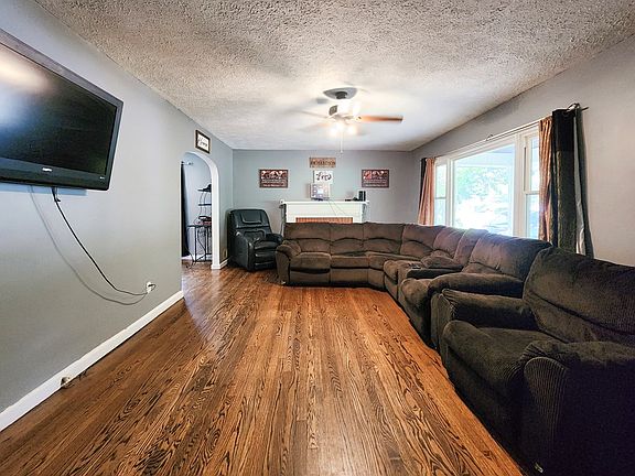 4th image of 625 Suthard Dr