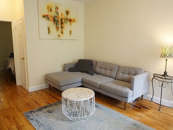 5th image of 242 E 89th St APT 3B