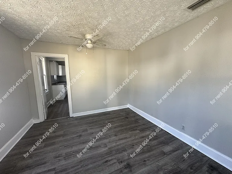1243 Ida St — Photo 36