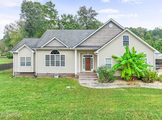 250 Rainbow Dr, Mansfield, GA 30055