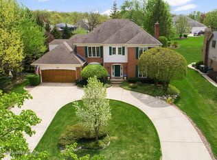 316 Tamerton Pkwy, Burr Ridge, IL 60527