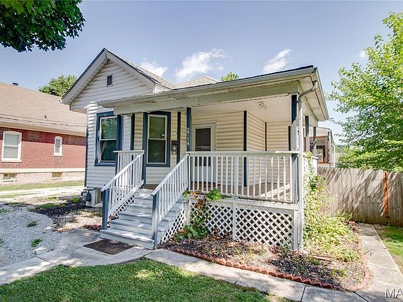 3rd image of 2714 Brown St