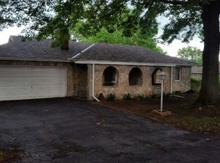 115 S Ward Rd, Independence, MO 64050