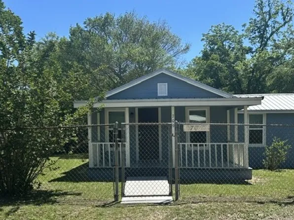 709 11th St, Defuniak Springs, FL 32435