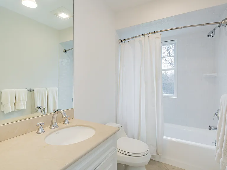110 Fox Hollow Ln — Photo 37