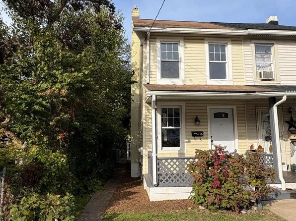 637 W 2nd St, Birdsboro, PA 19508