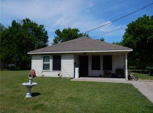 1106 Hemphill St, Greenville, TX 75401