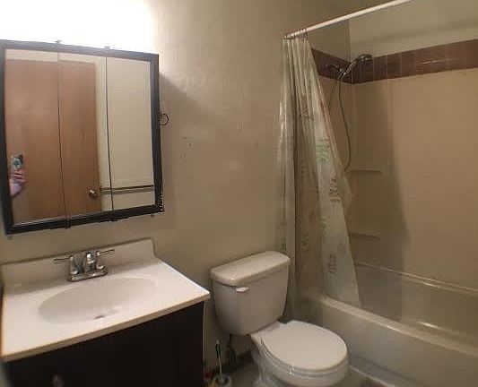 4th image of 1124 27th Ave APT 1