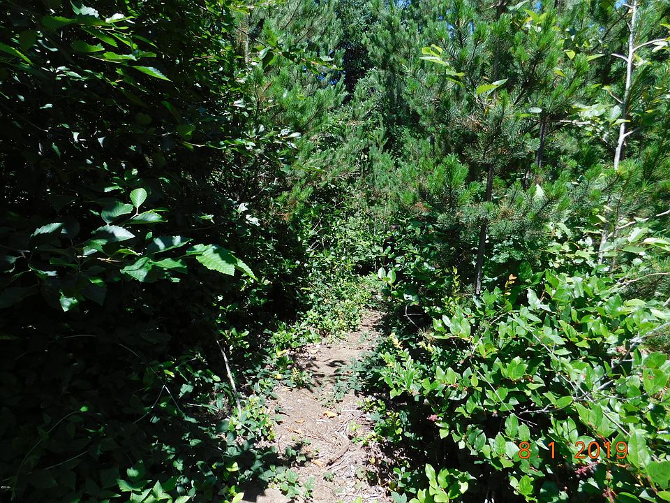 1st image of 11 SE Bracken Ter