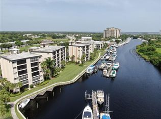 3462 Hancock Bridge Pkwy APT 221, North Fort Myers, FL 33903