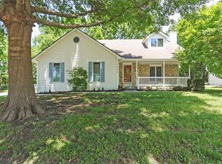 2200 NE Chipman Rd, Lees Summit, MO 64086