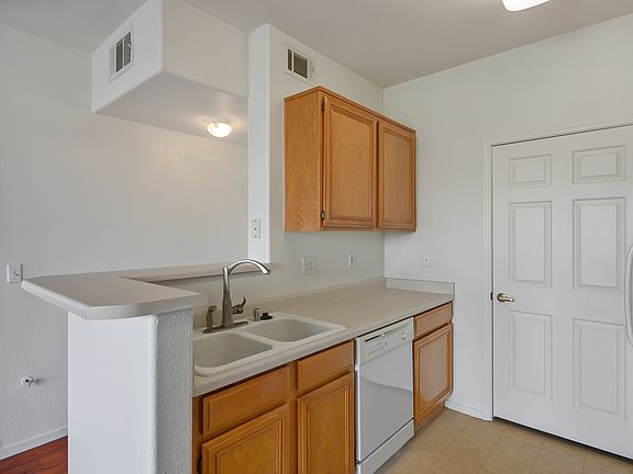 3rd image of 7123 S Durango Dr #304-1