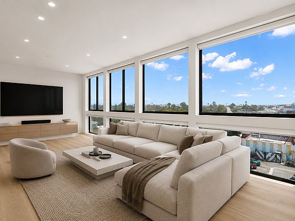 3rd image of 1808 Lincoln Blvd #413