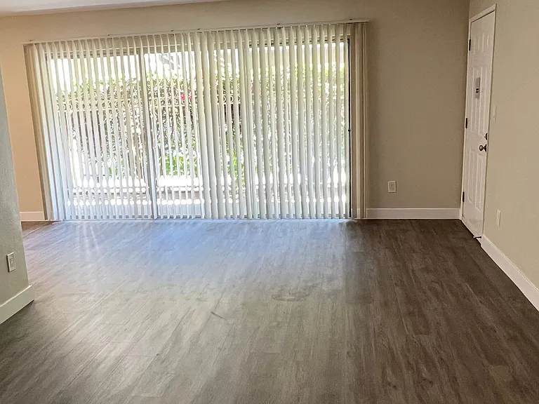 9600 Reseda Blvd — Photo 3