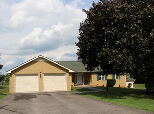 90 Surry Cir N #N, Christiansburg, VA 24073