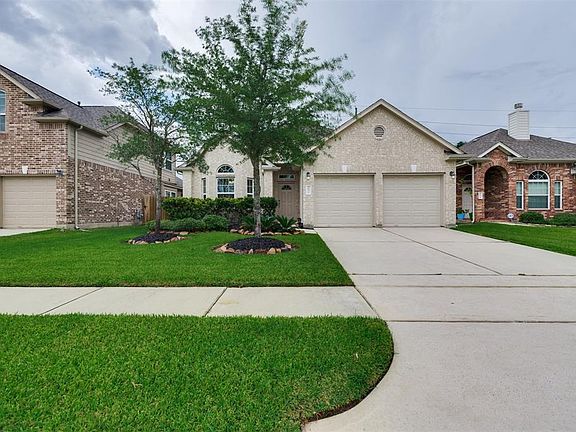 2nd image of 10034 Taylor Springs Ln
