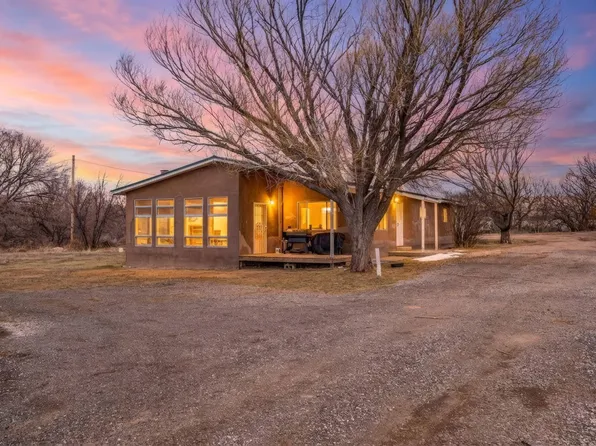 27 Camino Montoya, La Jara, NM 87027