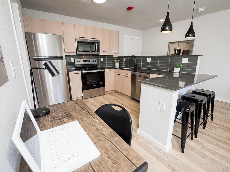 102 E Healey St #204 — Photo 6