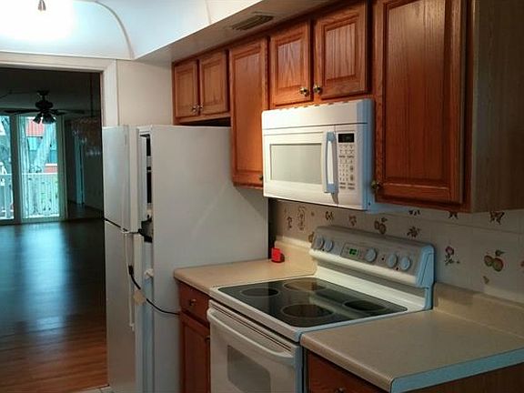 4th image of 2630 Pearce Dr Unit 210
