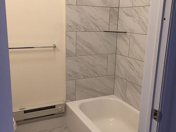 5th image of 510 S Front St Unit 2F