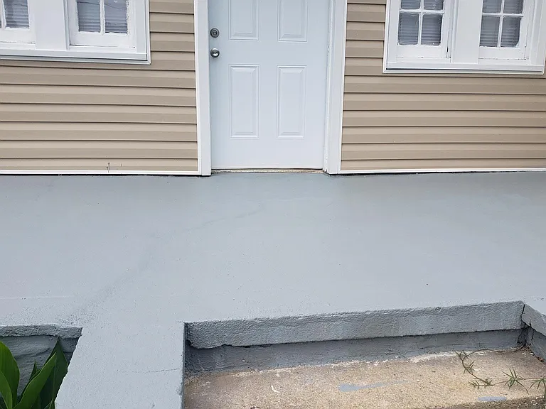 1119 Cedrow Dr — Photo 3