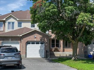 29 Grenadier Way, Ottawa, ON K2J 4L3