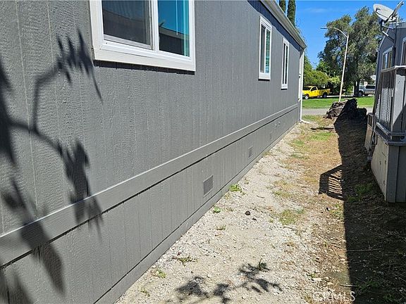 4th image of 841 W Brannan Island Rd