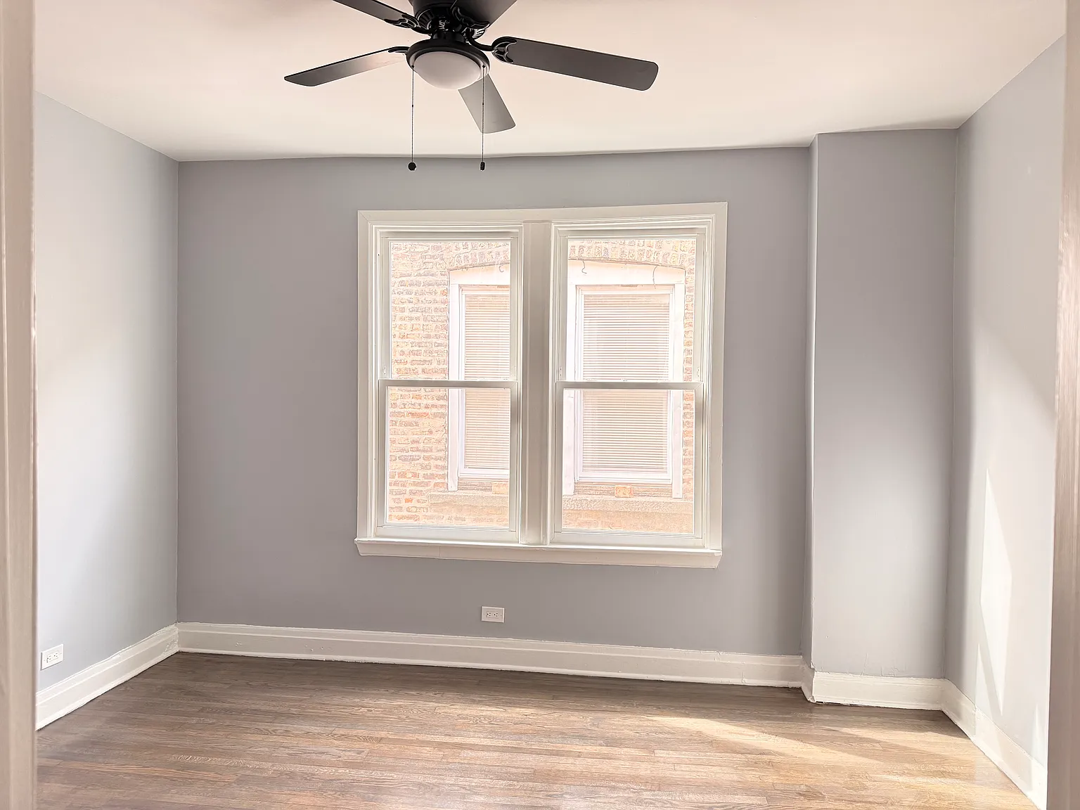 2 bed, 800 sqft, $1,600 — Photo 3