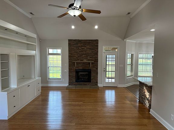 4th image of 244 Plantation Springs Dr