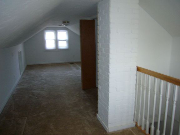 5th image of 4109 Quincy St NE