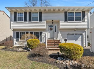 305 High St, Dunellen, NJ 08812