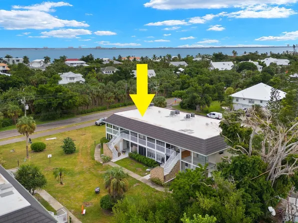 561 Periwinkle Way Unit F2, Sanibel, FL 33957