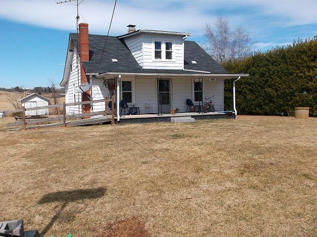1st image of 169 Sylvia Dr