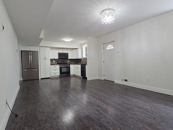 2nd image of 2213 E 59th Pl #1F