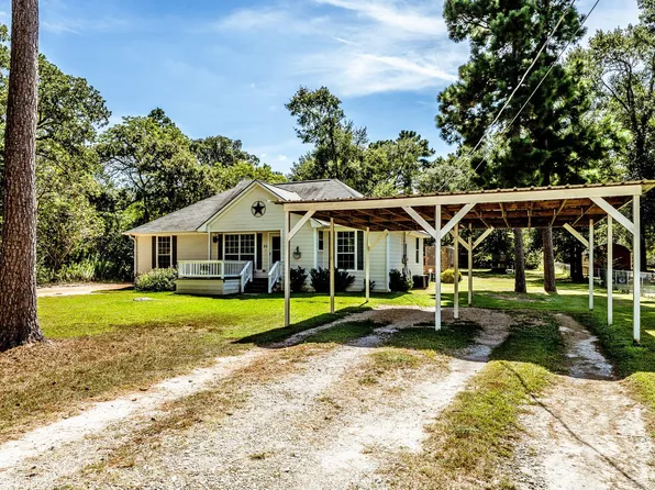 65 Cauthen Dr, Huntsville, TX 77320