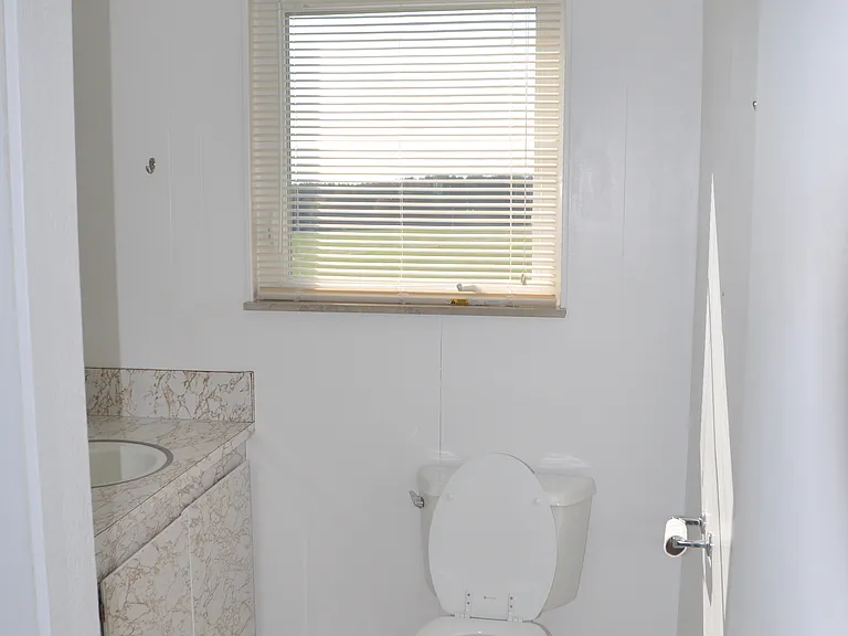 2nd Bathroom