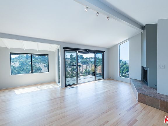 2nd image of 914 Nordica Dr