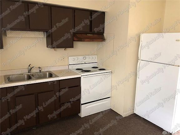 5th image of 104 N Sutphin St APT 3