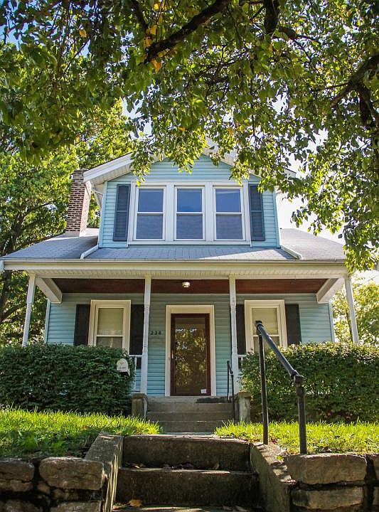 1st image of 228 N Cooper Ave
