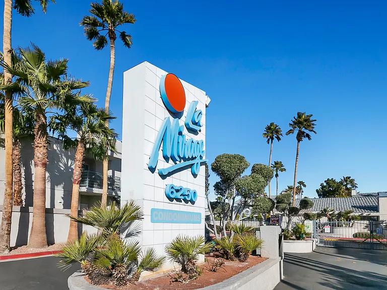 # Guardian Realty 6250 W Flamingo Rd Apt 55 Las Vegas Condo Rental 6250 W Flamingo Rd Apt 55l Entry to Property_02062020