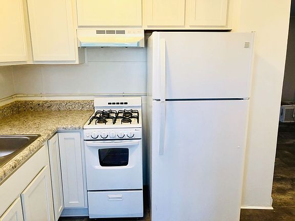 3rd image of 1502 Marion St APT A