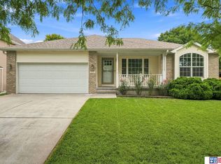 7420 Nolan Rd, Lincoln, NE 68512