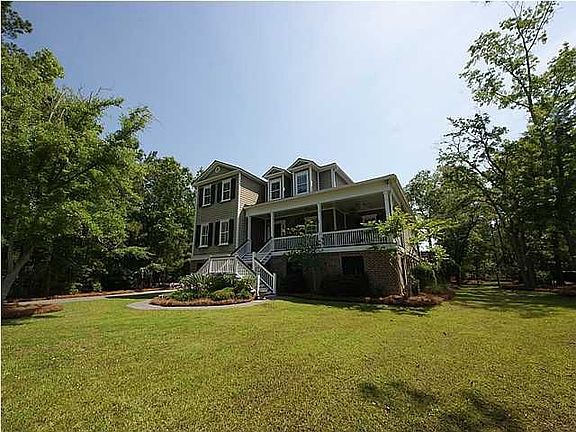 3rd image of 1509 Rivertowne Country Club Dr