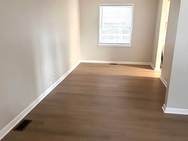 3421 W Weaver Rd — Photo 10