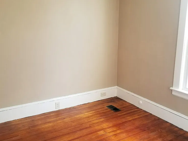 27 Fairview Ave #29 — Photo 8