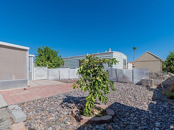 5th image of 3445 S Castle Dr