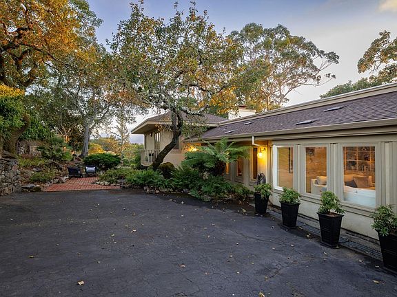 2nd image of 3727 Montecito Avenue