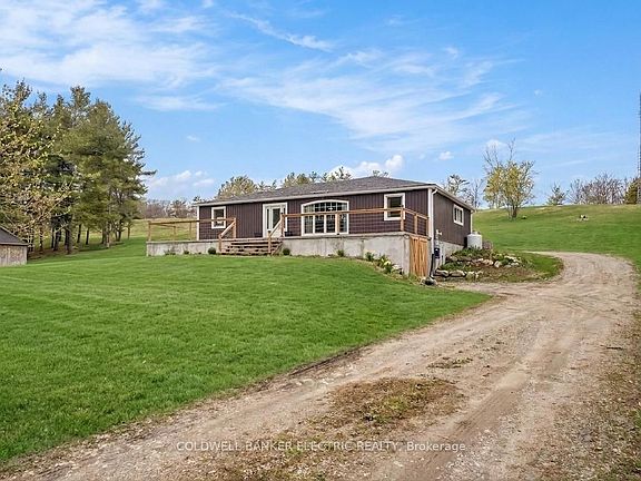 3rd image of 5078 Oak Hills Rd